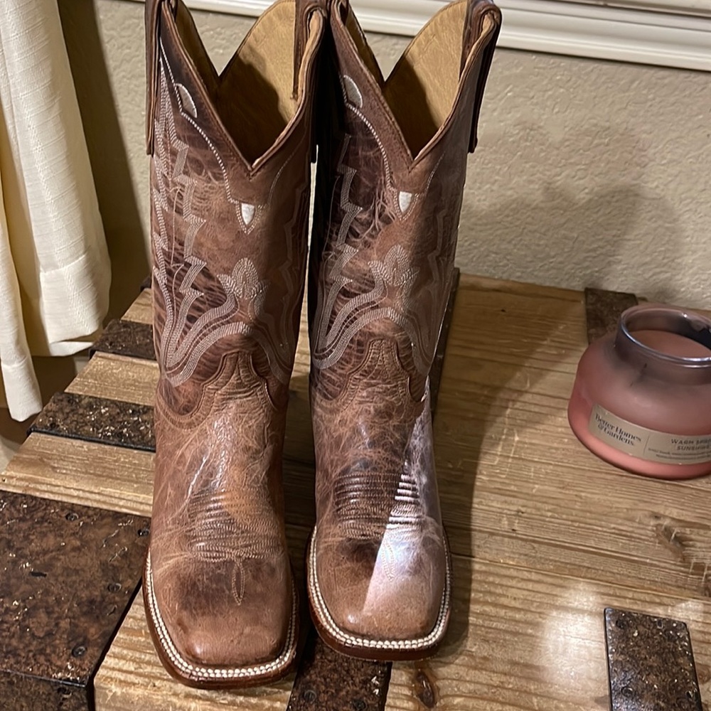 Distressed cowboy western boots